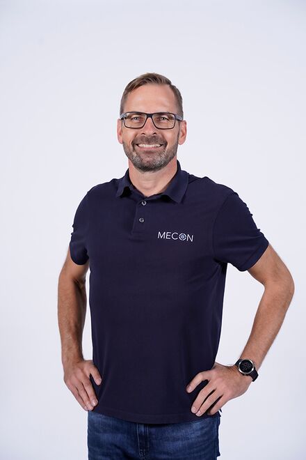 Portraitfoto des Mitarbeiters