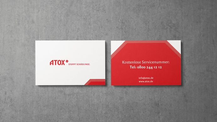 Vorder und Rückseite der Visitenkarte mit kostenloser Servicnummer von dem Schädlingsbekämpfer